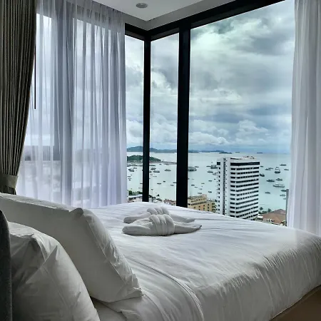 Apartment Edge Luxury 2bedroom High Floor Front Seaview With Balcony & Jacuzzi Pattaya