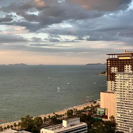 Edge Luxury 2bedroom High Floor Front Seaview With Balcony & Jacuzzi Apartment Pattaya