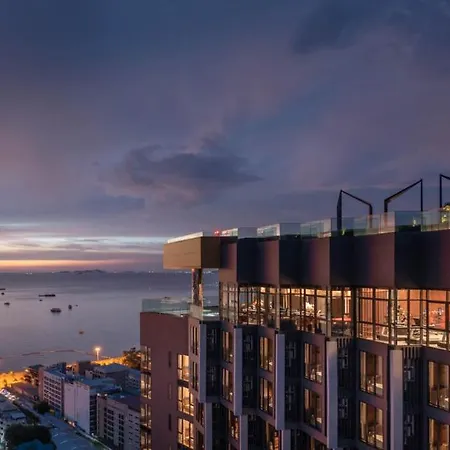 Edge Luxury 2bedroom High Floor Front Seaview With Balcony & Jacuzzi Apartment
