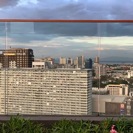 Edge Luxury 2bedroom High Floor Front Seaview With Balcony & Jacuzzi Pattaya