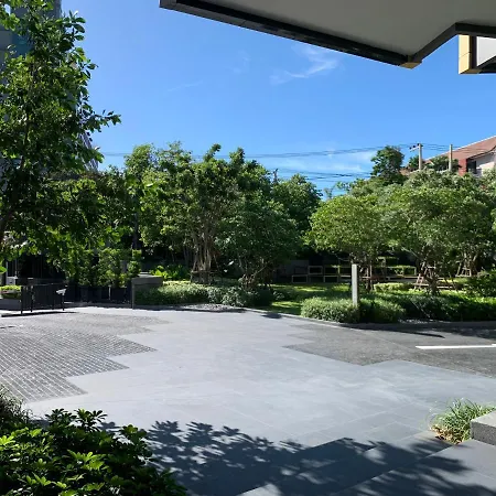 Edge Luxury 2bedroom High Floor Front Seaview With Balcony & Jacuzzi Apartment