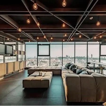 Apartment The Base