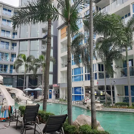 Apartment 2 Bedrooms Near *