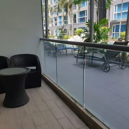 อพาร์ทเม้น Centara Avenue 2 Bedrooms Pool View *