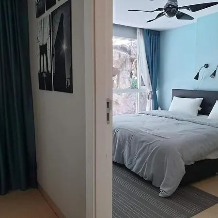 อพาร์ทเม้น Centara Avenue 2 Bedrooms Pool View Pattaya