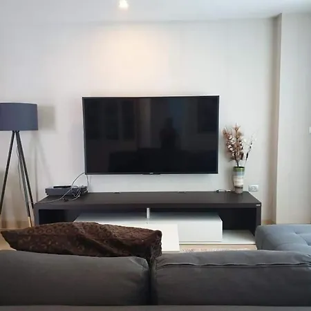 Centara Avenue 2 Bedrooms Pool View อพาร์ทเม้น *