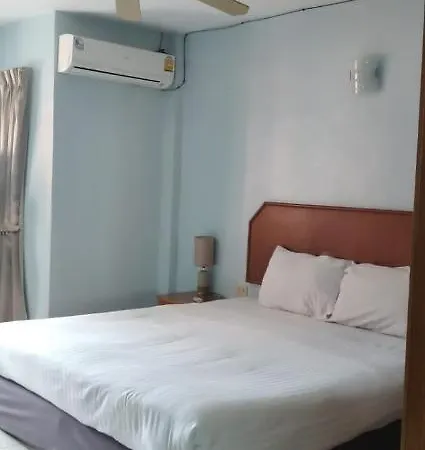 Kingfisher House And Bar Pattaya