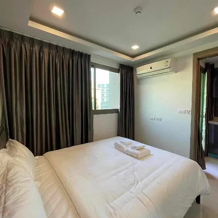 Arcadia Continental Apartment