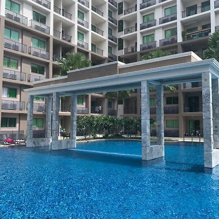 High Floor Pool View Near Walking Street Arcadia 高楼层泳池景 高速网络 智能电视 * Pattaya