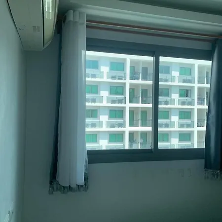 High Floor Pool View Near Walking Street Arcadia 高楼层泳池景 高速网络 智能电视 * Pattaya