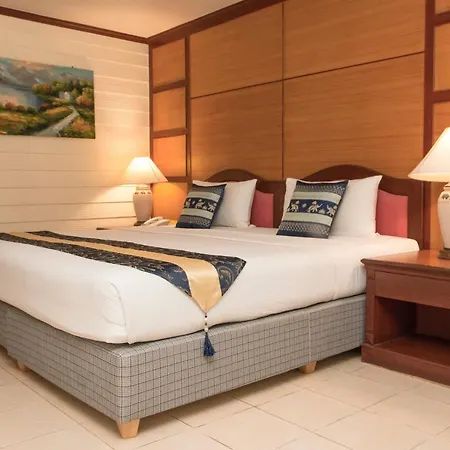 Hotel S 3*