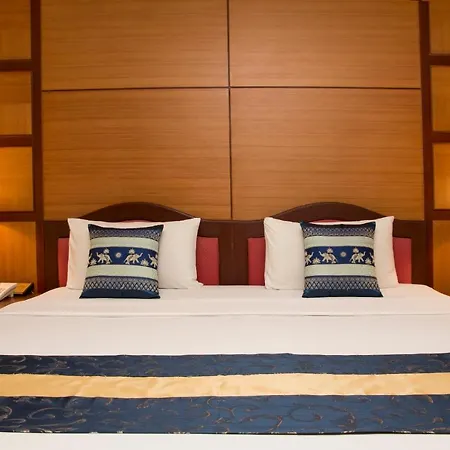 S Hotel 3*