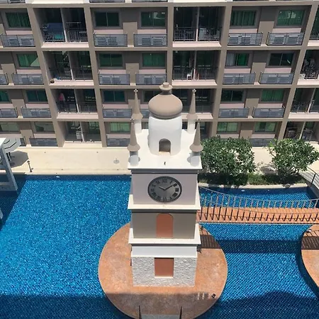 A1步行街附近 豪华公寓 1楼直通泳池arcadia 高速网络智能电视 Pattaya