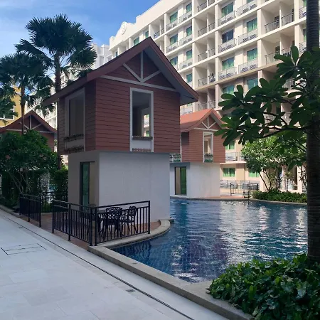 A1步行街附近 豪华公寓 1楼直通泳池arcadia 高速网络智能电视 Apartment Pattaya