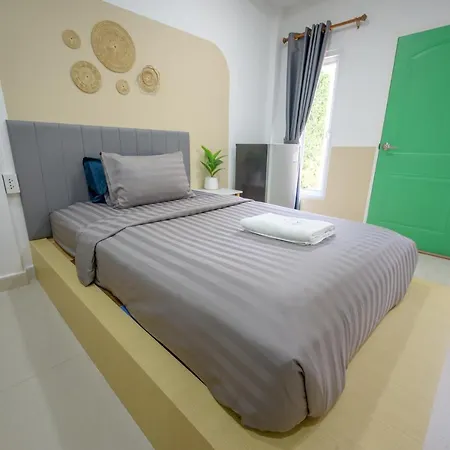 Halo Sea Koh Larn โรงแรม 3*