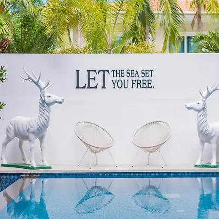 Hollywood Luxury Poolvilla Walking Street 4 Bedrooms *
