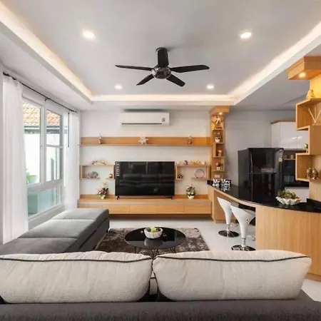 Lagoon 5 Bedroom Pool * Pattaya