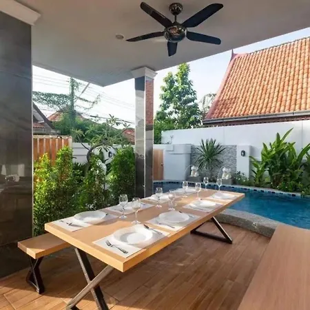 Lagoon 5 Bedroom Pool Villa Pattaya