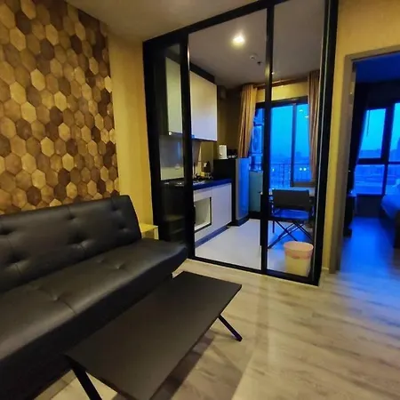 Apartment The Base #21