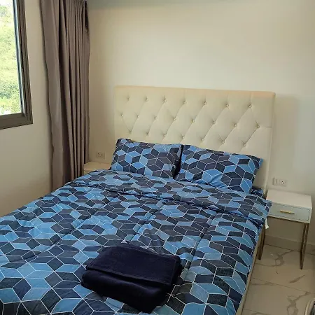 Arcadia Center Apartment