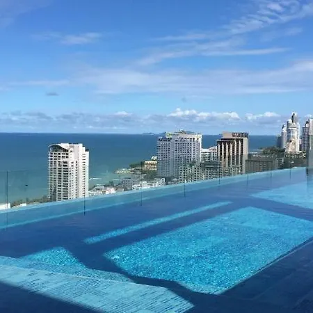 市中心无边泳池公寓 Apartment *