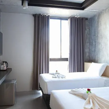 Hotel B2 South Premier 3*