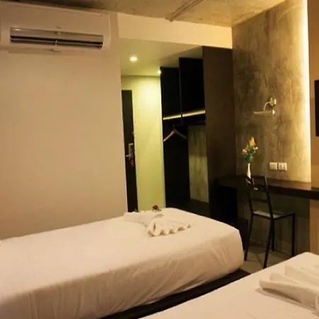 Hotel B2 South Premier