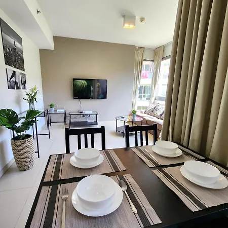 Unixx Oasis : Grandeur 2br Apartment *