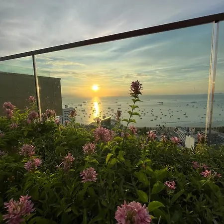 อพาร์ทเม้น The Edge Pattaya