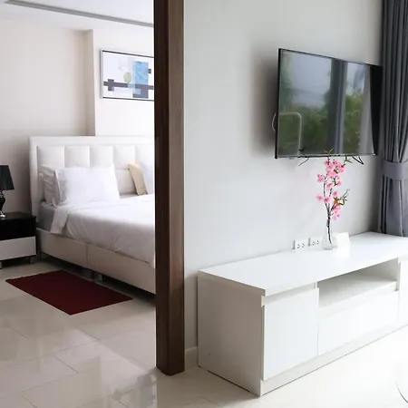Apartment Grand Avenue Soi Boaukow