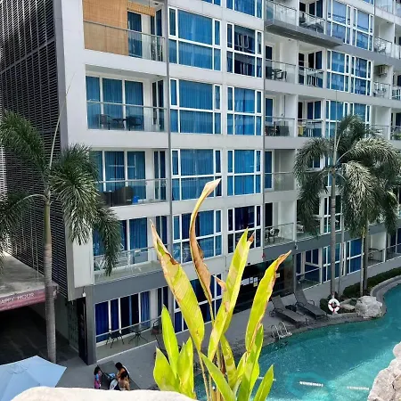 芭提雅中心地带 Centara Avenue 一房公寓3楼 紧邻海滩, 酒吧街, 智能电视