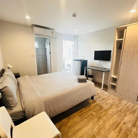 Aree House Poshtel Pattaya