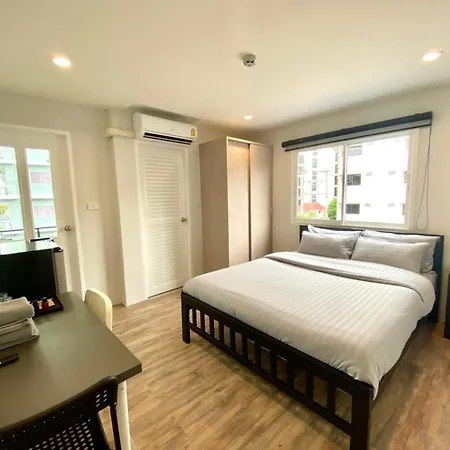 Aree House Poshtel