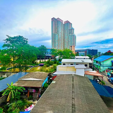 Aree House Poshtel Pattaya