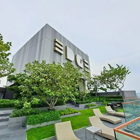 Downtown Chic High Floor #es54624 อพาร์ทเม้น Pattaya