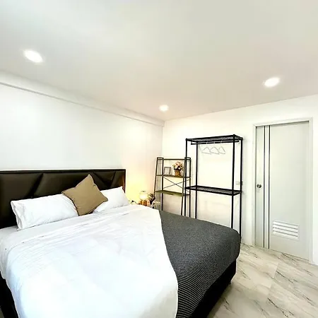 Villa Luxury With Massage Pool In Downtown Pattaya, Walking Street