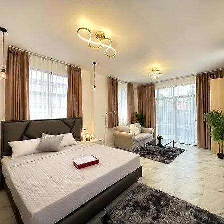 Luxury With Massage Pool In Downtown Pattaya, Walking Street Pattaya