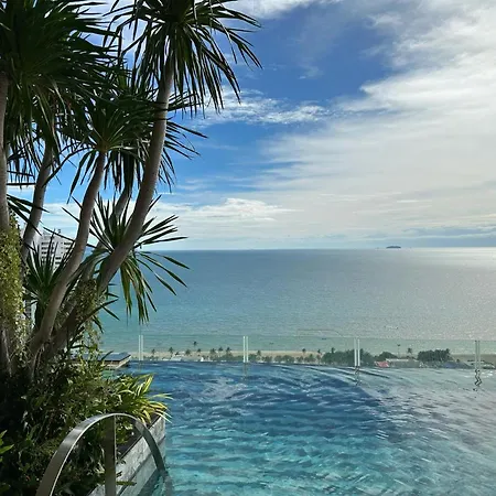芭提雅高层海景奢华公寓the Riviera Jomtien生香家直达海滩 售空 Apartment