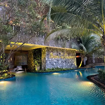 芭提雅高层海景奢华公寓the Riviera Jomtien生香家直达海滩 售空 * Pattaya