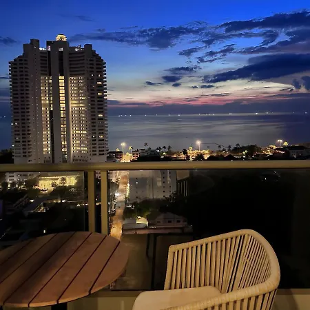 芭提雅高层海景奢华公寓the Riviera Jomtien生香家直达海滩 售空 Apartment Pattaya