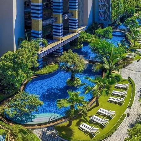 芭提雅高层海景奢华公寓the Riviera Jomtien生香家直达海滩 售空 Apartment *