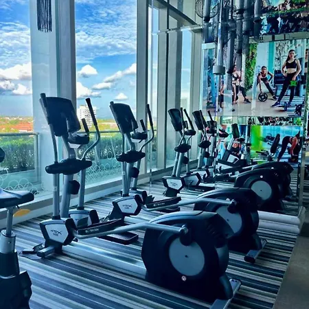 芭提雅高层海景奢华公寓the Riviera Jomtien生香家直达海滩 售空 Apartment Pattaya