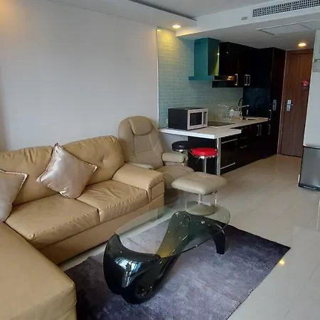 Grand Avenue - Luxury - 2 Bedroom 2 Baths - Pool-view อพาร์ทเม้น
