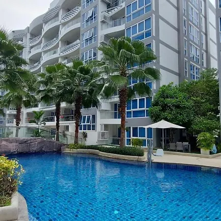 Grand Avenue - Luxury - 2 Bedroom 2 Baths - Pool-view อพาร์ทเม้น