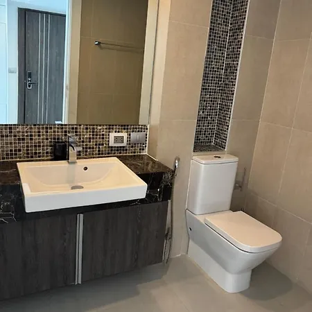 อพาร์ทเม้น Centara Avenue Residences 1 Bedroom Center Near Shopping Mall Pattaya