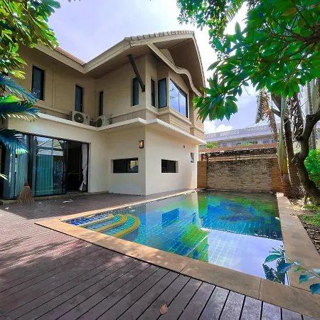 Baan Natcha Villa *