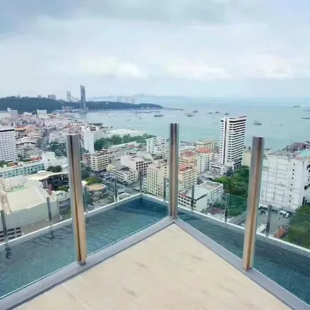 海景2居室芭堤雅市区the Base网红无边泳池紧邻中央商场 อพาร์ทเม้น Pattaya