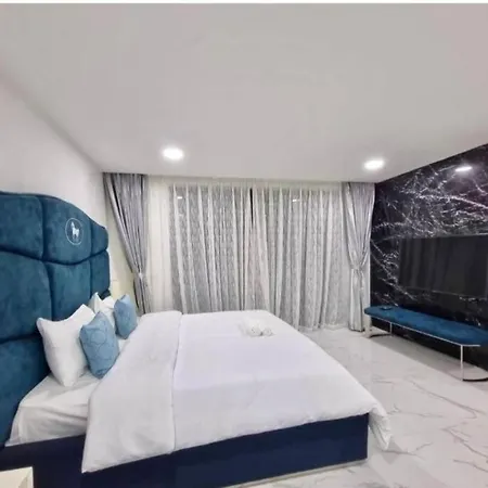 Plam Spring Pool D26 Hotel Pattaya