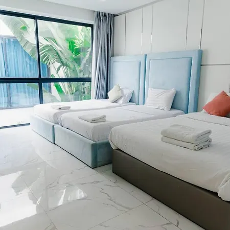 Plam Spring Pool D26 4* Pattaya