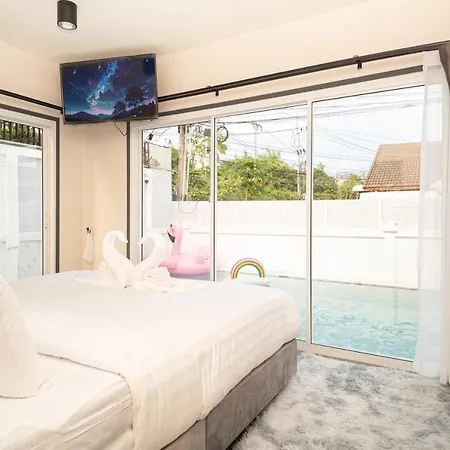 Mohana Pool 4 Bedrooms Near Walking Street * Pattaya